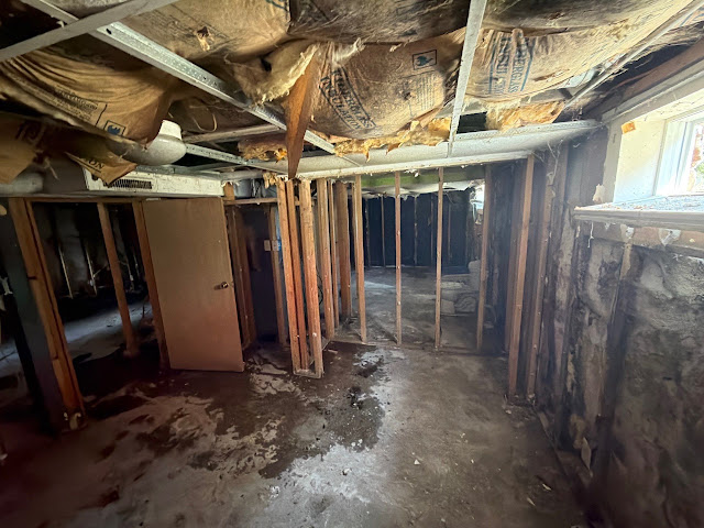 319 W Corbin St — photo 26