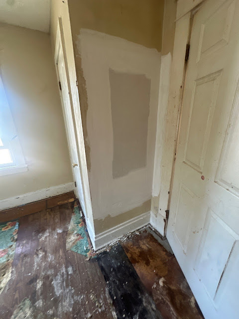 319 W Corbin St — photo 20